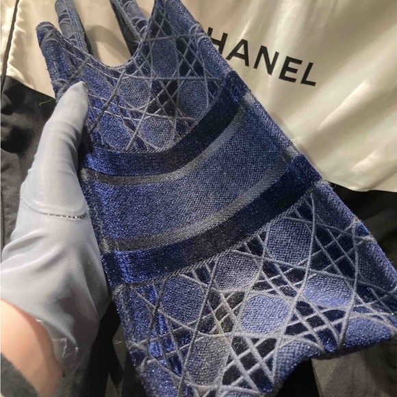 Dior velvet blue tote bag - Picture 3 of 6